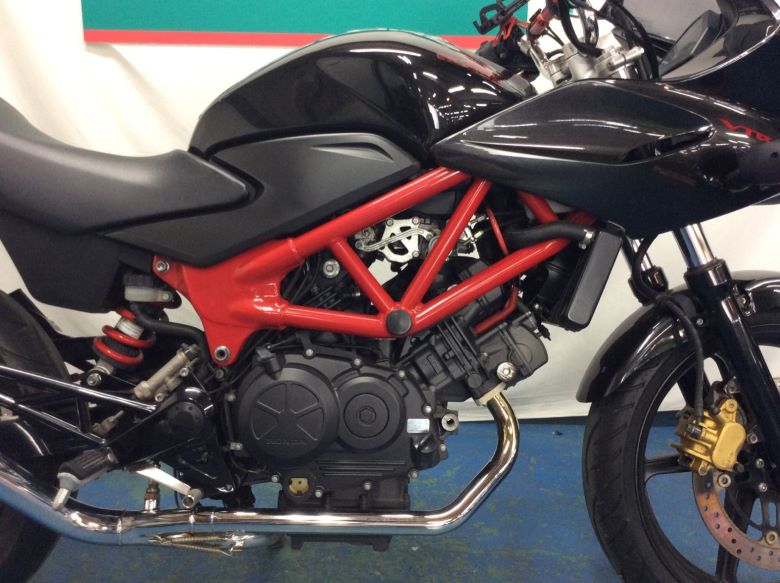 中古 ホンダ ｖｔｒ２５０ｆ 中古バイクなら はとや 在庫1500台以上 全国通販対応