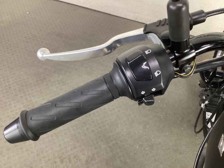 グラストラッカー