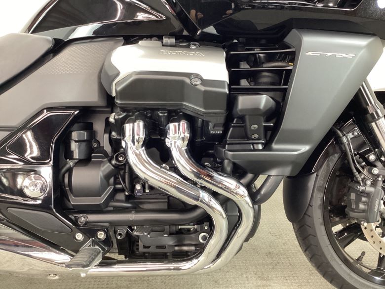 ＣＴＸ１３００