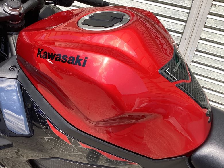 Ｎｉｎｊａ　ＺＸ−２５Ｒ　ＳＥ