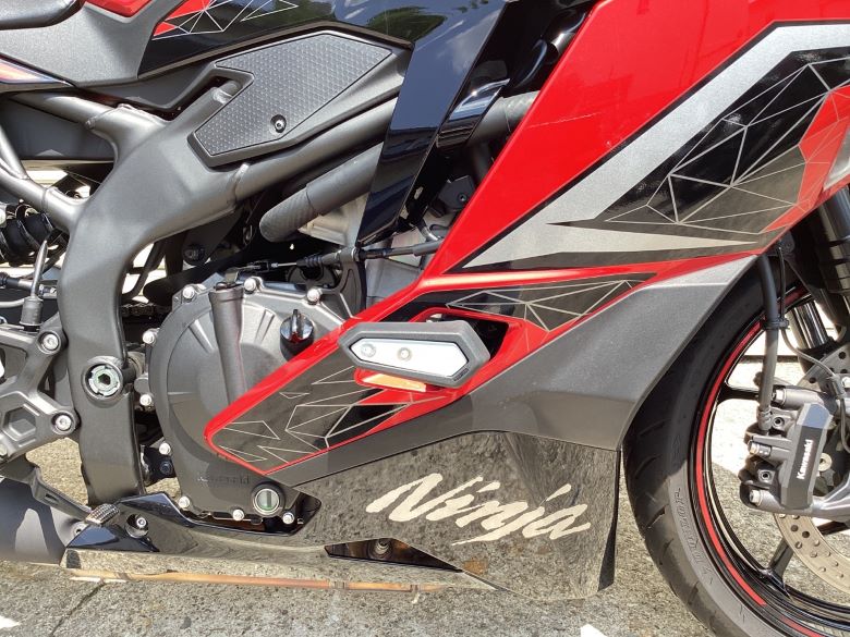 Ｎｉｎｊａ　ＺＸ−２５Ｒ　ＳＥ