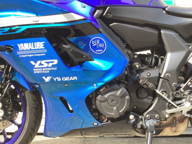 ＹＺＦ−Ｒ７