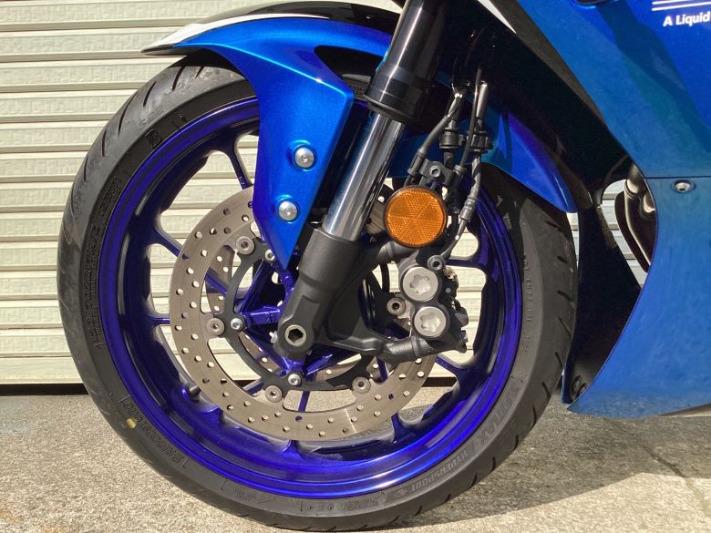 ＹＺＦ−Ｒ７
