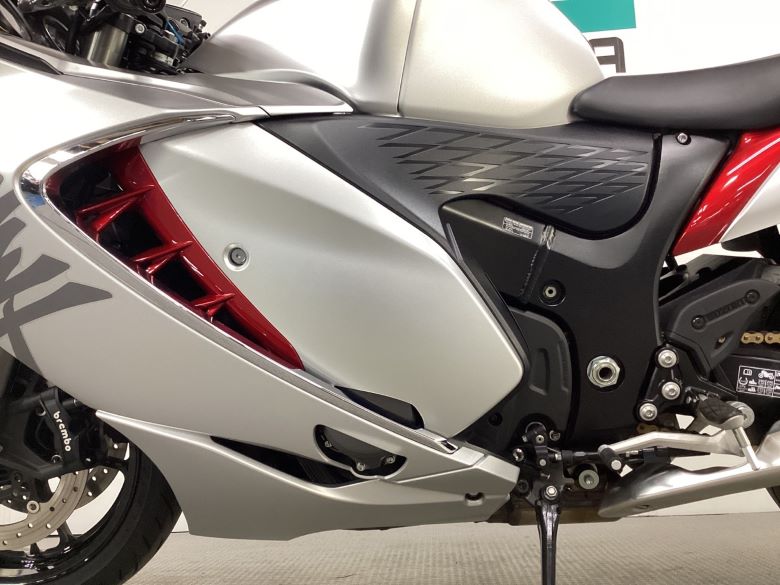 ハヤブサ（ＧＳＸ１３００Ｒ　Ｈａｙａｂｕｓａ）