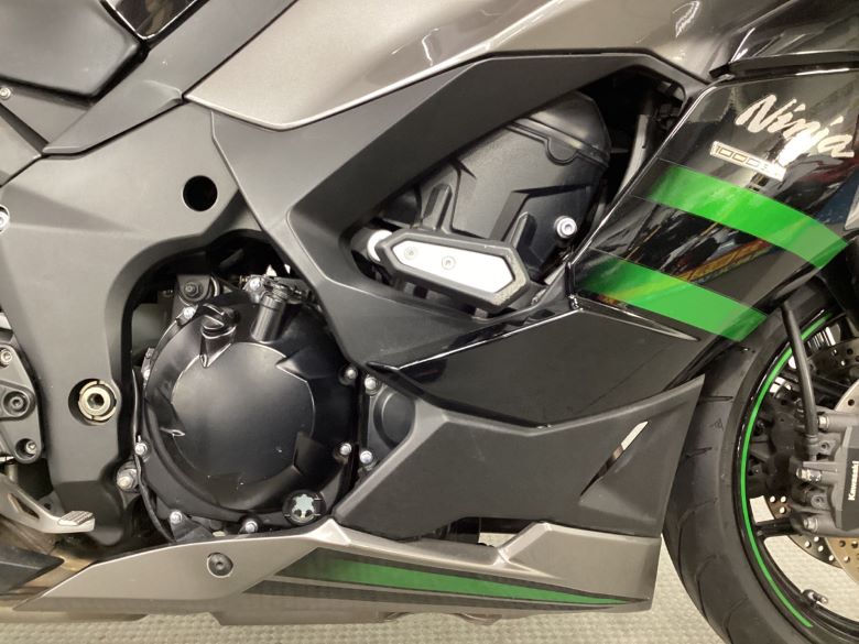 Ｎｉｎｊａ　１０００　ＳＸ