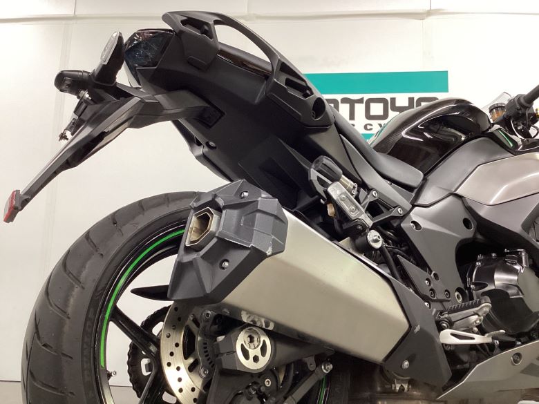 Ｎｉｎｊａ　１０００　ＳＸ