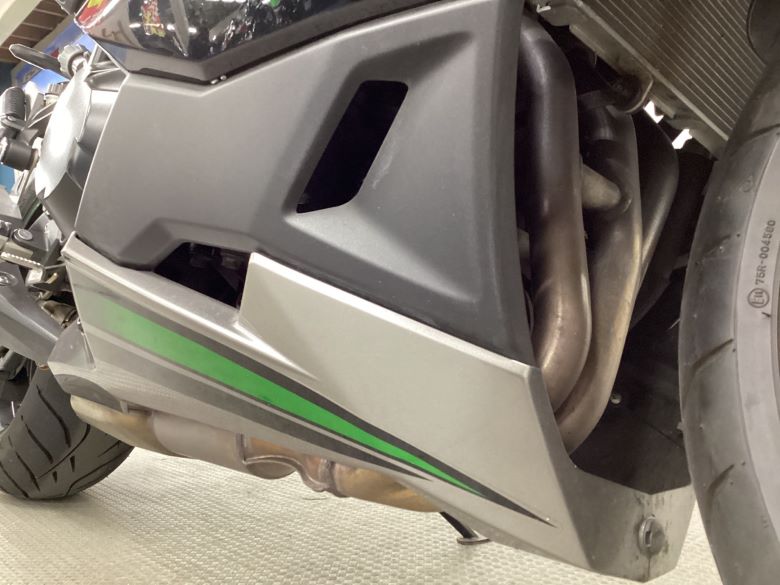 Ｎｉｎｊａ　１０００　ＳＸ