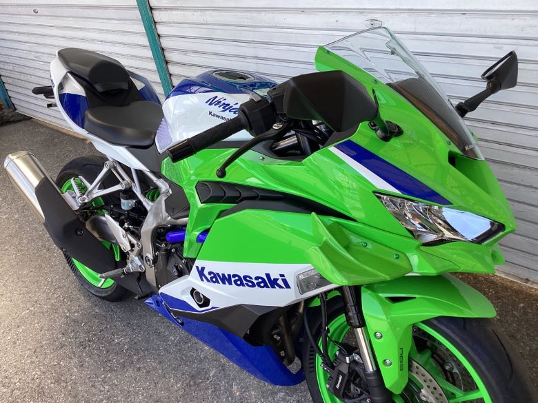 Ｎｉｎｊａ　ＺＸ−４ＲＲ