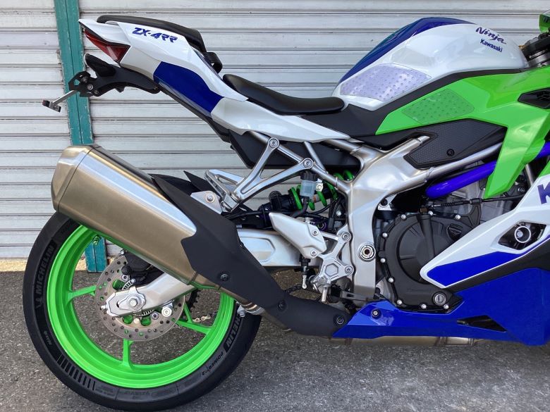 Ｎｉｎｊａ　ＺＸ−４ＲＲ