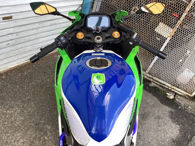 Ｎｉｎｊａ　ＺＸ−４ＲＲ