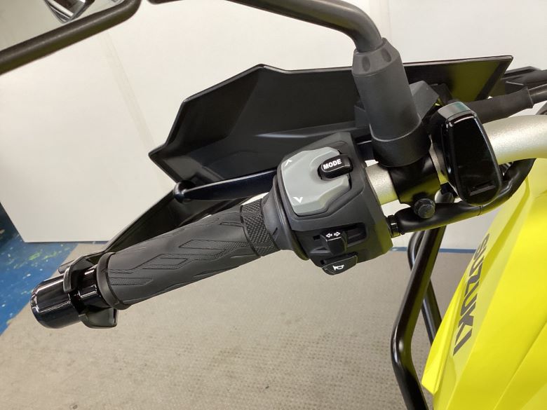 Ｖ−ストローム８００ＤＥ