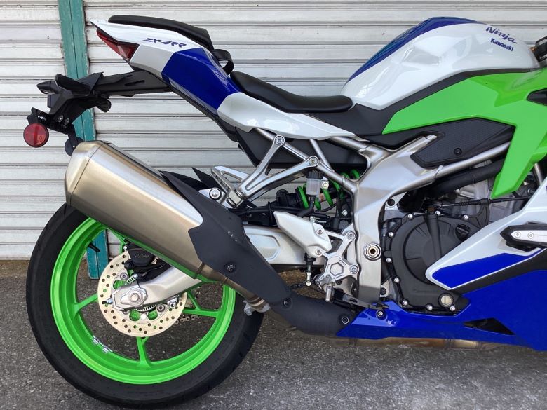 Ｎｉｎｊａ　ＺＸ−４ＲＲ