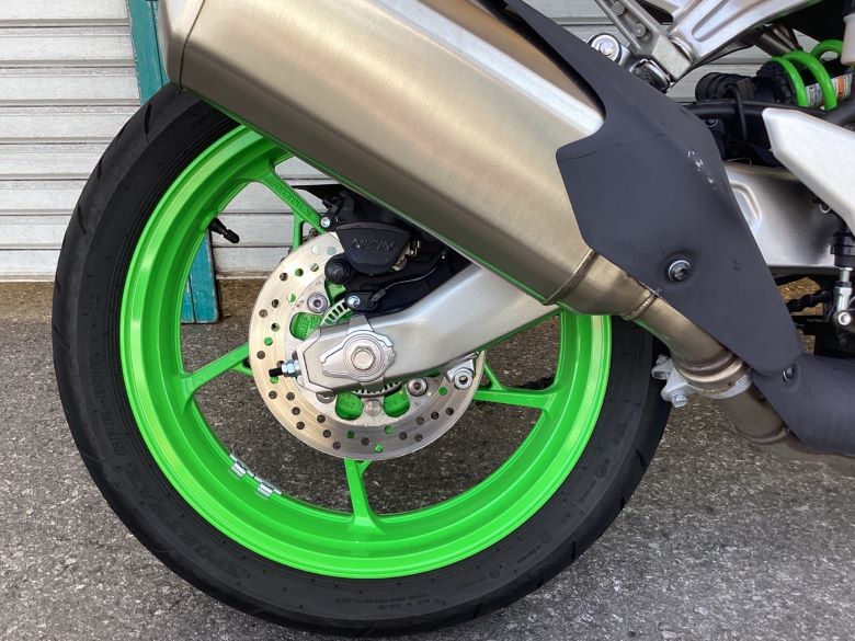 Ｎｉｎｊａ　ＺＸ−４ＲＲ