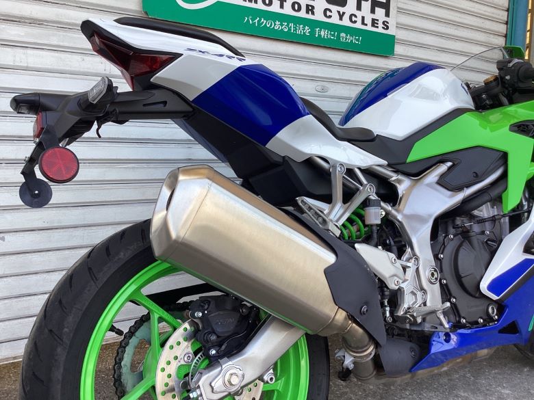 Ｎｉｎｊａ　ＺＸ−４ＲＲ