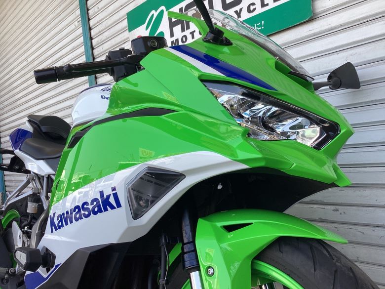 Ｎｉｎｊａ　ＺＸ−４ＲＲ