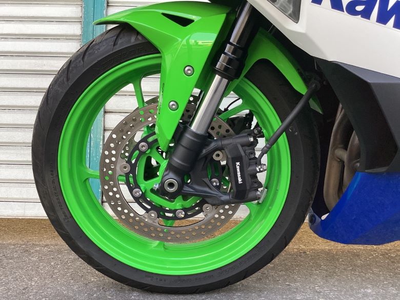 Ｎｉｎｊａ　ＺＸ−４ＲＲ