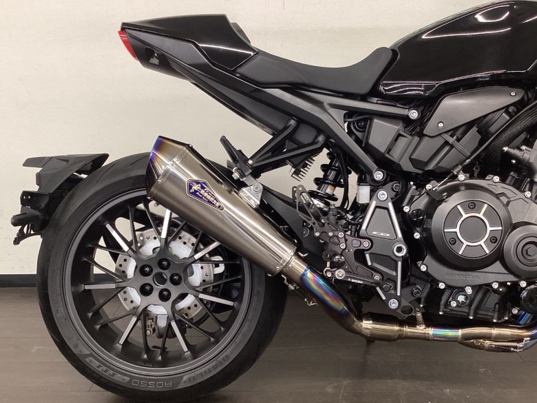 ＣＢ１０００Ｒ