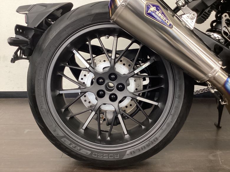 ＣＢ１０００Ｒ