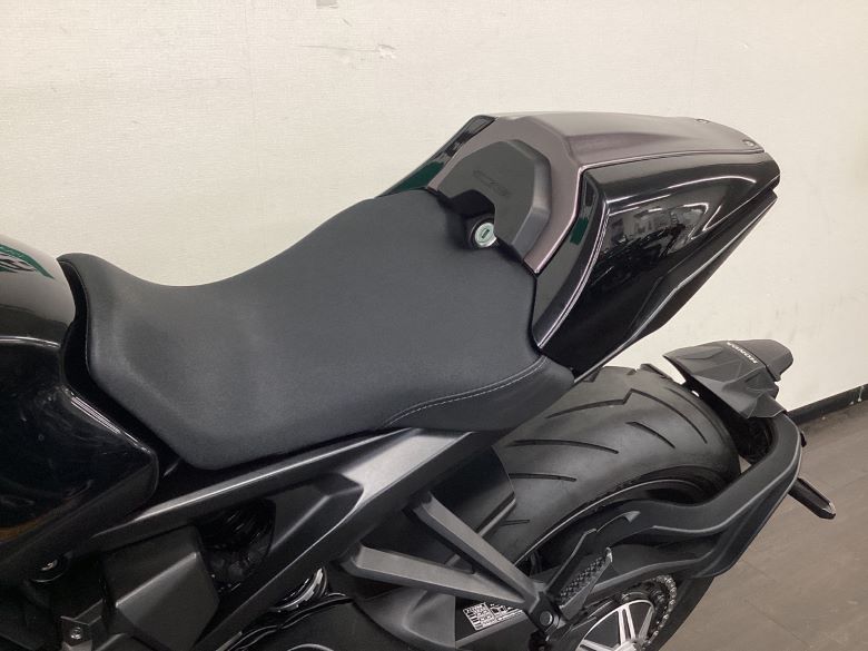 ＣＢ１０００Ｒ