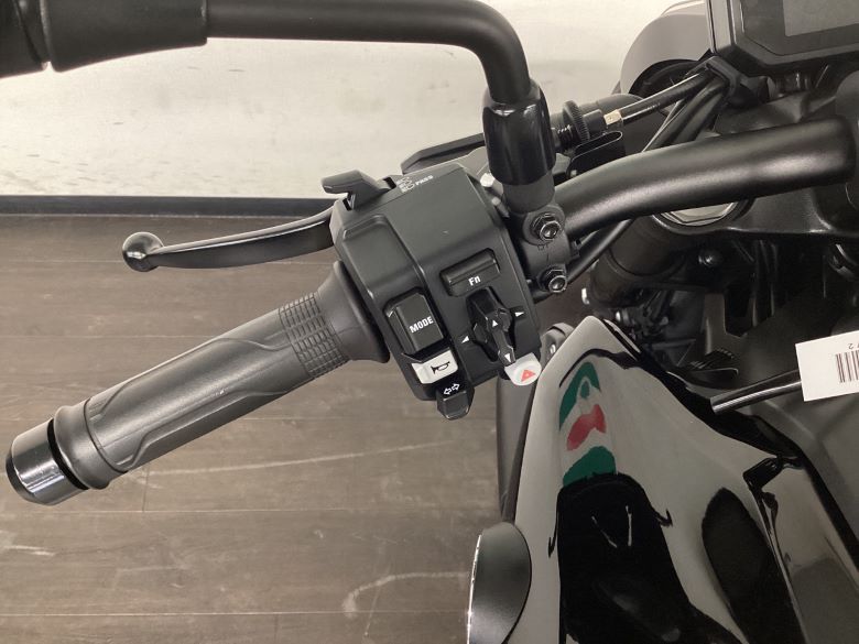 ＣＢ１０００Ｒ