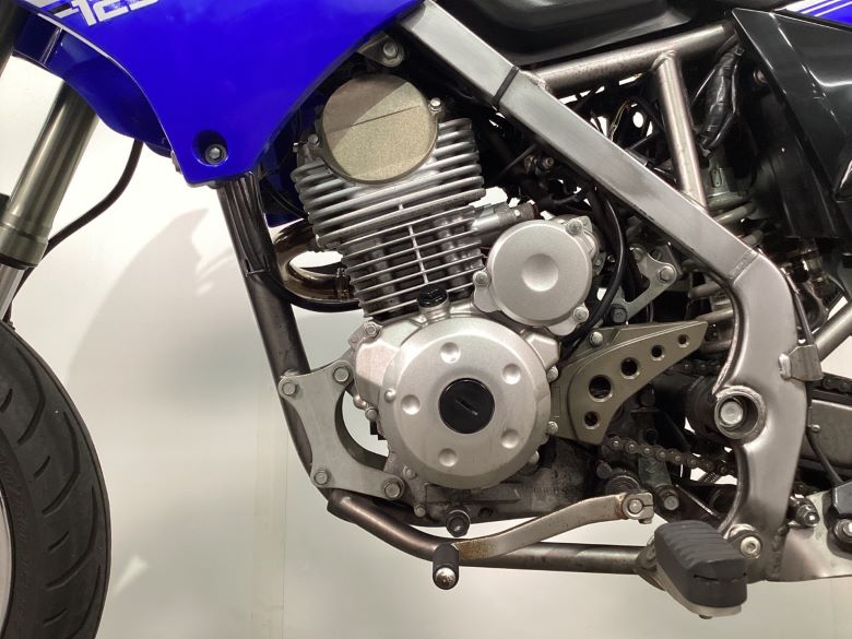 Ｄトラッカー１２５