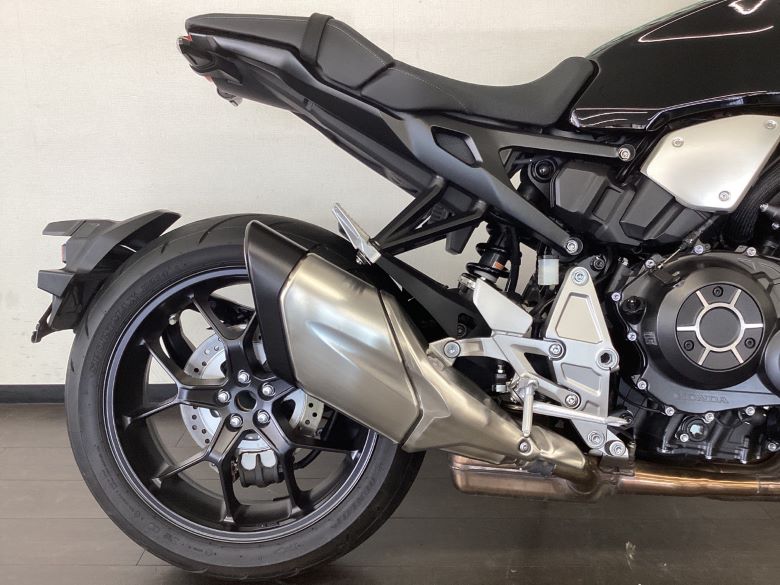 ＣＢ１０００Ｒ