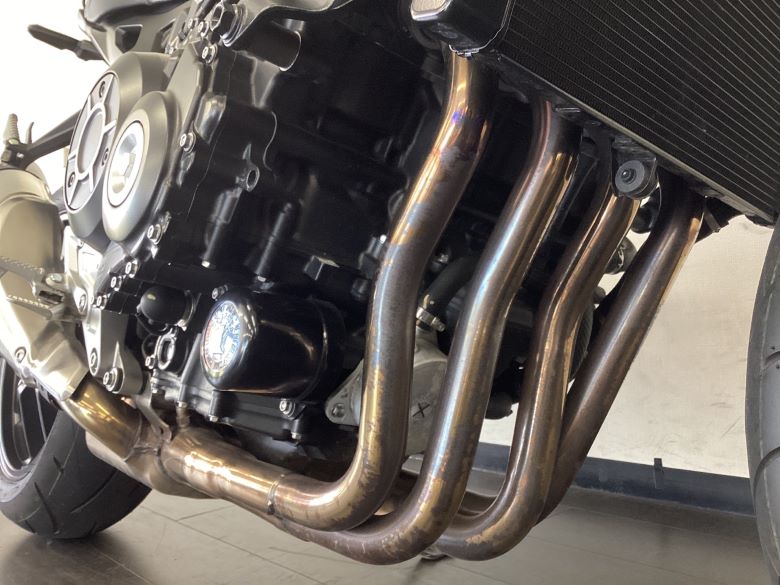 ＣＢ１０００Ｒ