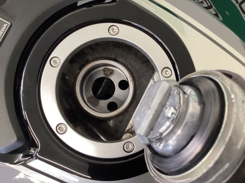 ＣＢ１０００Ｒ