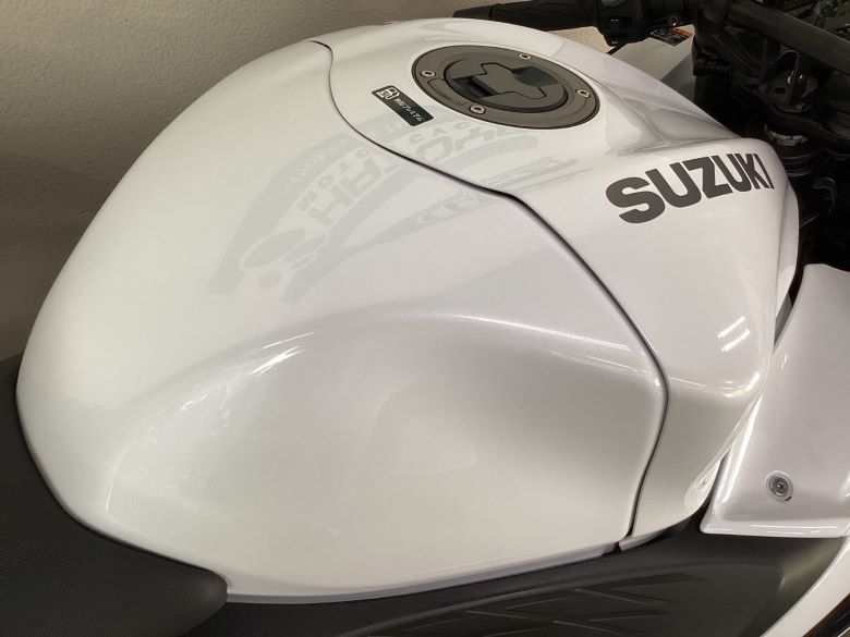 ハヤブサ（ＧＳＸ１３００Ｒ　Ｈａｙａｂｕｓａ）