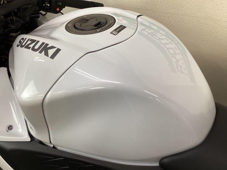 ハヤブサ（ＧＳＸ１３００Ｒ　Ｈａｙａｂｕｓａ）