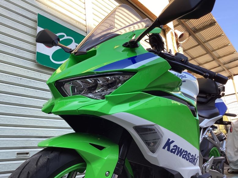 Ｎｉｎｊａ　ＺＸ−４ＲＲ