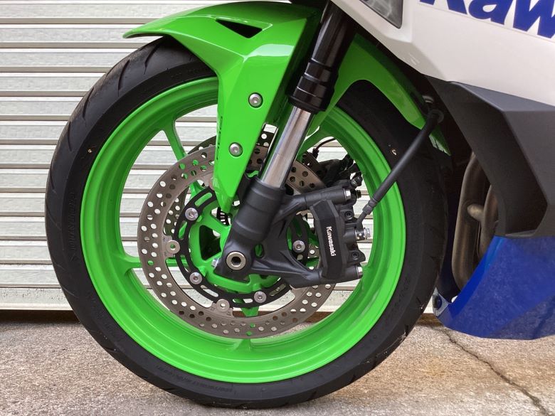 Ｎｉｎｊａ　ＺＸ−４ＲＲ