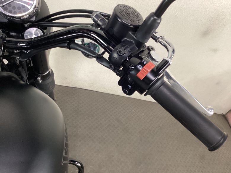 Ｗ８００　ストリート