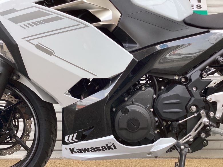 Ｎｉｎｊａ　４００