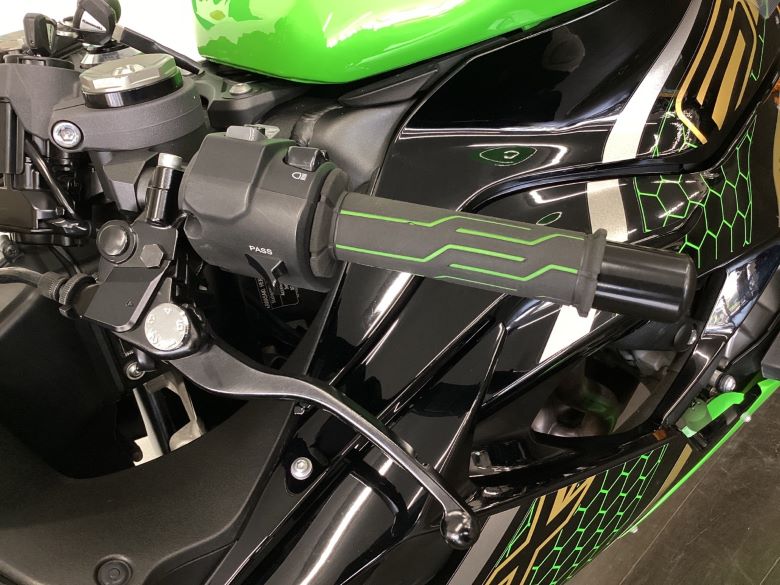 Ｎｉｎｊａ　ＺＸ−６Ｒ