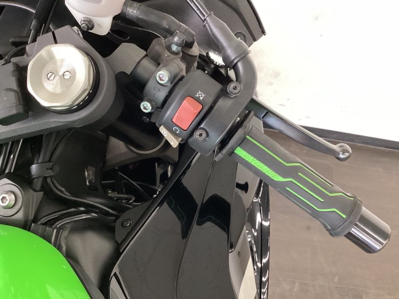 Ｎｉｎｊａ　ＺＸ−６Ｒ