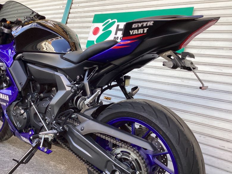 ＹＺＦ−Ｒ７