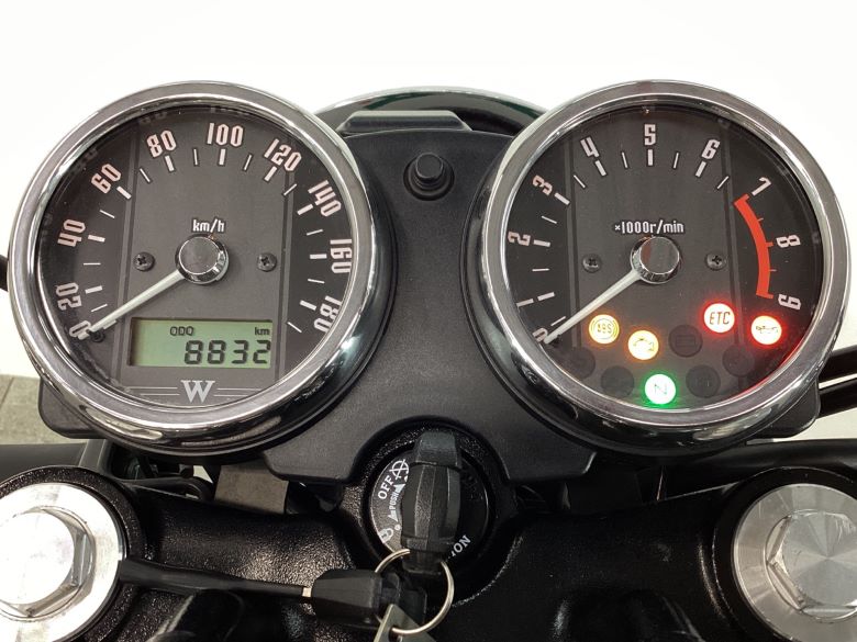 Ｗ８００　ストリート