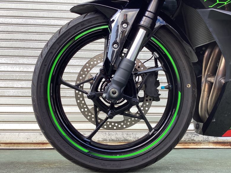 Ｎｉｎｊａ　ＺＸ−２５Ｒ　ＳＥ