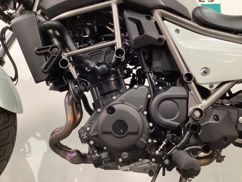 エリミネーター４００