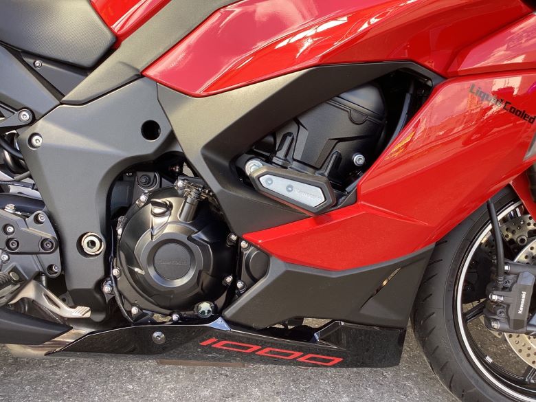 Ｎｉｎｊａ　１０００　ＳＸ