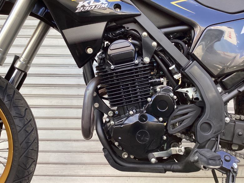 ＫＬＸ２３０ＳＭ