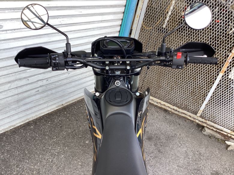 ＫＬＸ２３０ＳＭ