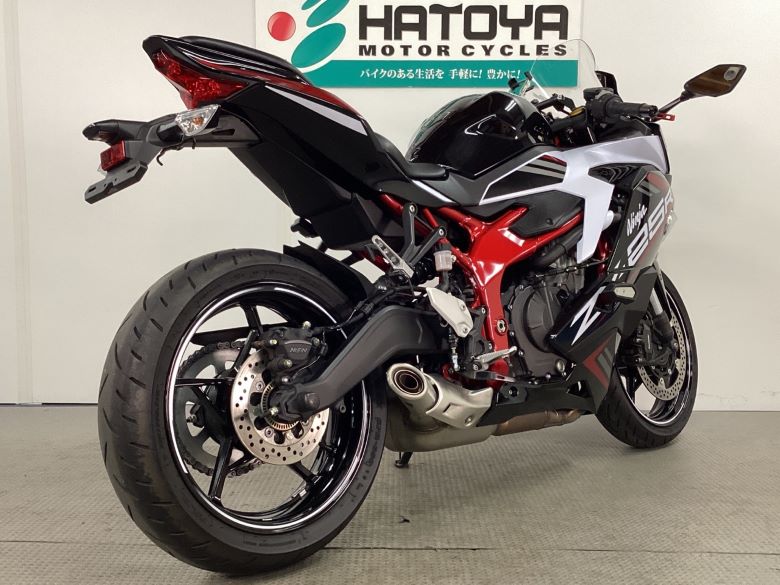 Ｎｉｎｊａ　ＺＸ−２５Ｒ　ＳＥ