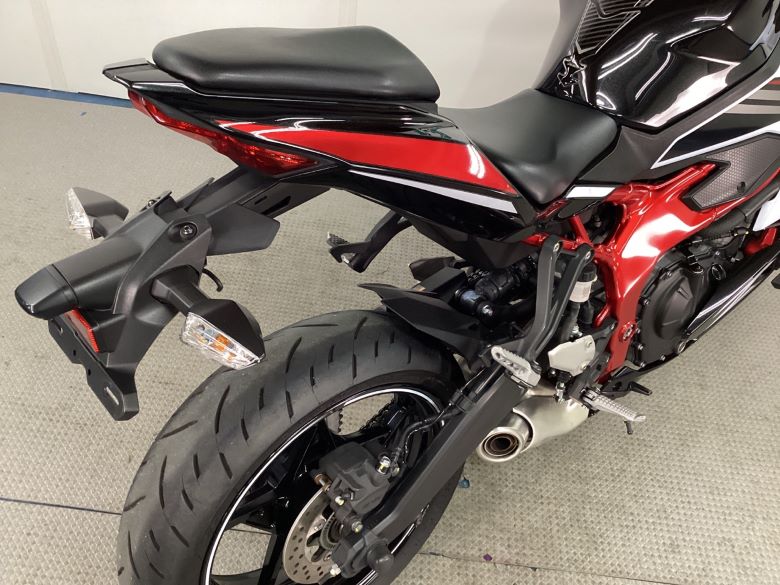 Ｎｉｎｊａ　ＺＸ−２５Ｒ　ＳＥ