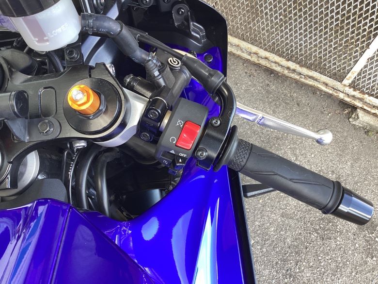 ＹＺＦ−Ｒ７