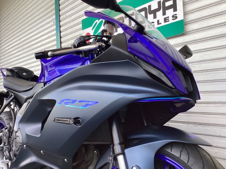 ＹＺＦ−Ｒ７