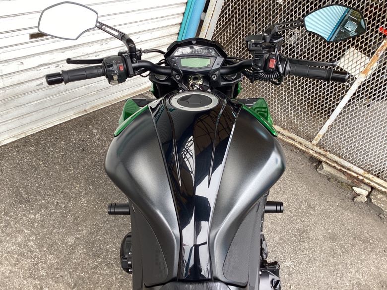 Ｚ１０００