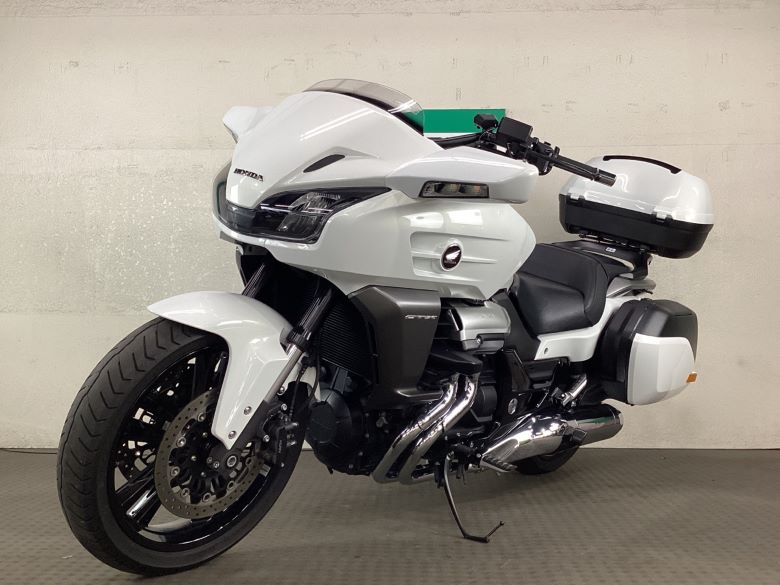 ＣＴＸ１３００