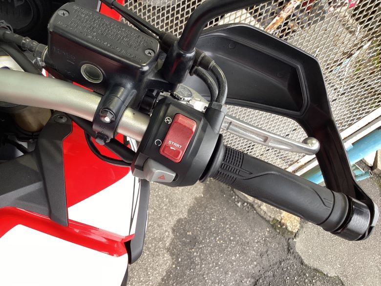 ＣＲＦ１０００Ｌ　アフリカツイン